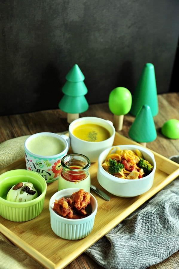 森林小徑健行店享受美食